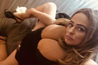 [SPECIAL 79 ROSE INCALL ONLYFOR THE SOECIAL IN TJE PAST RIGHT NOW FOR NEXT COUPLE OF HOURS TODAY ONLY)))((CARDATE IS ALSO AVAILABLE FOR OUTCALL IS AVAILABLE IF YOU UBER ME TO AND FROM YOUR PLACE PLUS OUTCALL ROSES IN THE PAST - Image 5